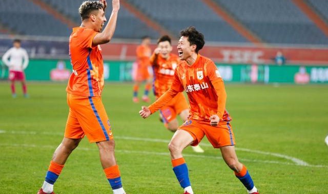 博鱼APP-【中超】莫伊塞斯点射宋龙百场破门 泰山2比0申花