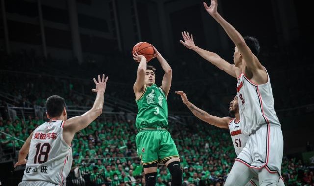 博鱼官网-赵继伟主宰辽粤大战！辽篮再进总决赛剑指三连冠