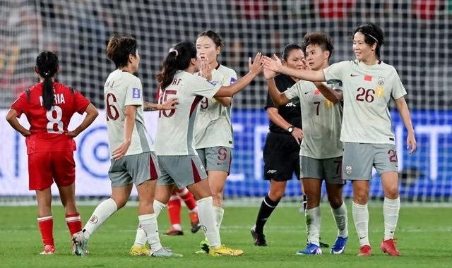 博鱼官网-中国女足首战“有惊无险”开门红，一场让人不敢乐观的胜利|孟加拉国队|张睿|米利西奇|中央海岸水手|女足亚洲杯_新浪体育_新浪新闻