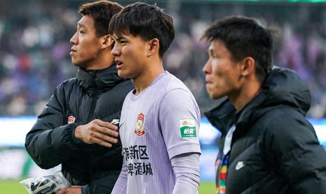 郑智首胜要来了？提前4天奔赴上海，备战对阵上港，有望爆冷赢球
